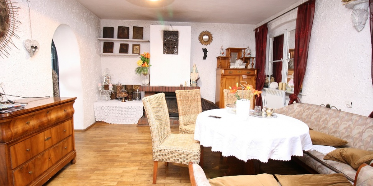 6 Rooms Rooms,2 BathroomsBathrooms,Domy,Sprzedaż,1601