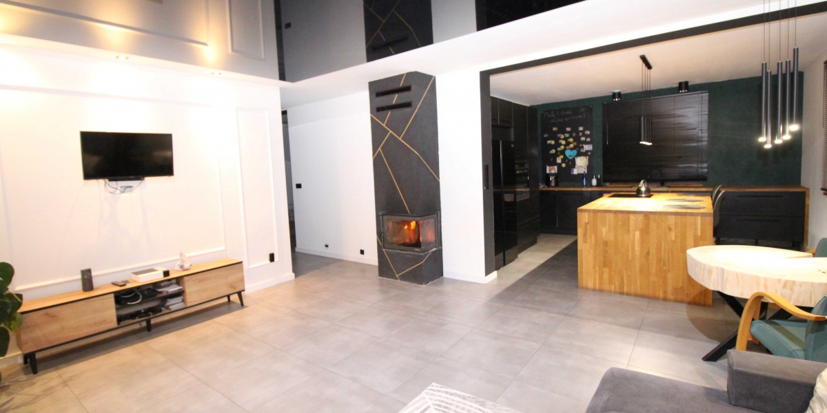 Jedlina Zdrój, Jedlina Zdrój, 3 Rooms Rooms,1 BathroomBathrooms,Domy,Sprzedaż,1826