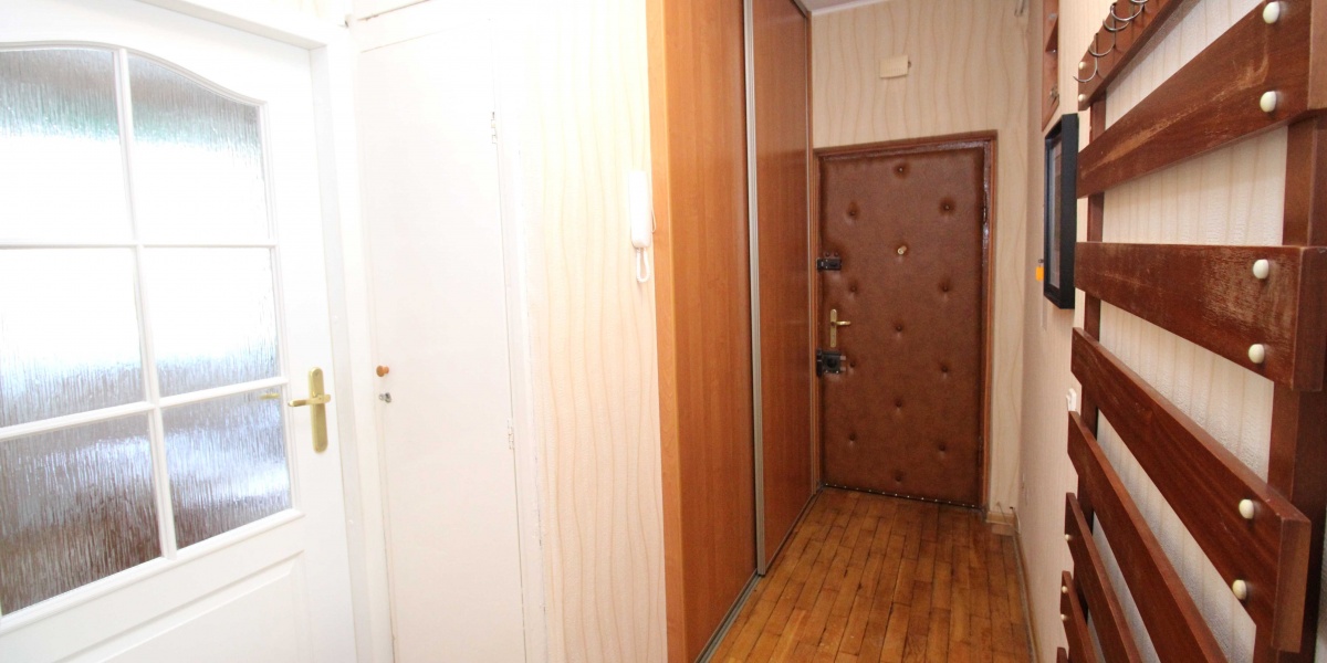 Wałbrzych, Śródmieście/Podgórze, 2 Rooms Rooms,1 BathroomBathrooms,Mieszkania,Sprzedaż,Niepodległości,1829