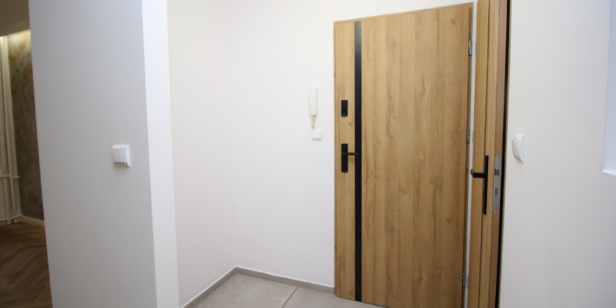 2 Rooms Rooms,1 BathroomBathrooms,Mieszkania,Sprzedaż,1835