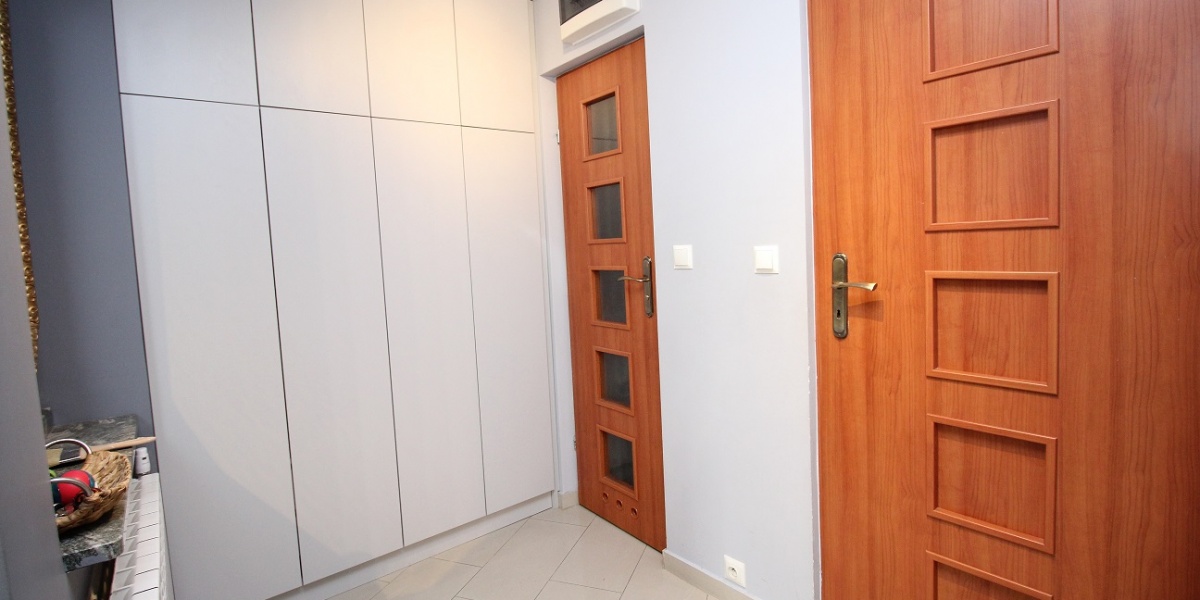 6 Rooms Rooms,3 BathroomsBathrooms,Domy,Sprzedaż,1843