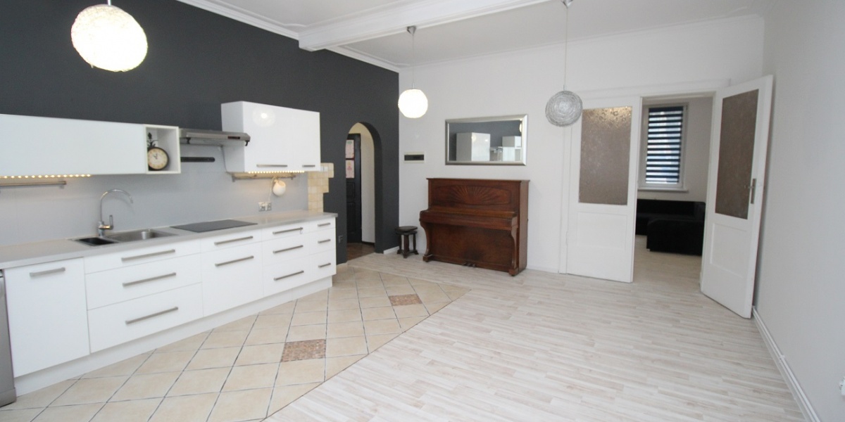 4 Rooms Rooms,1 BathroomBathrooms,Mieszkania,Sprzedaż,1844