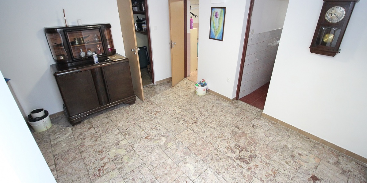 5 Rooms Rooms,2 BathroomsBathrooms,Domy,Sprzedaż,1857