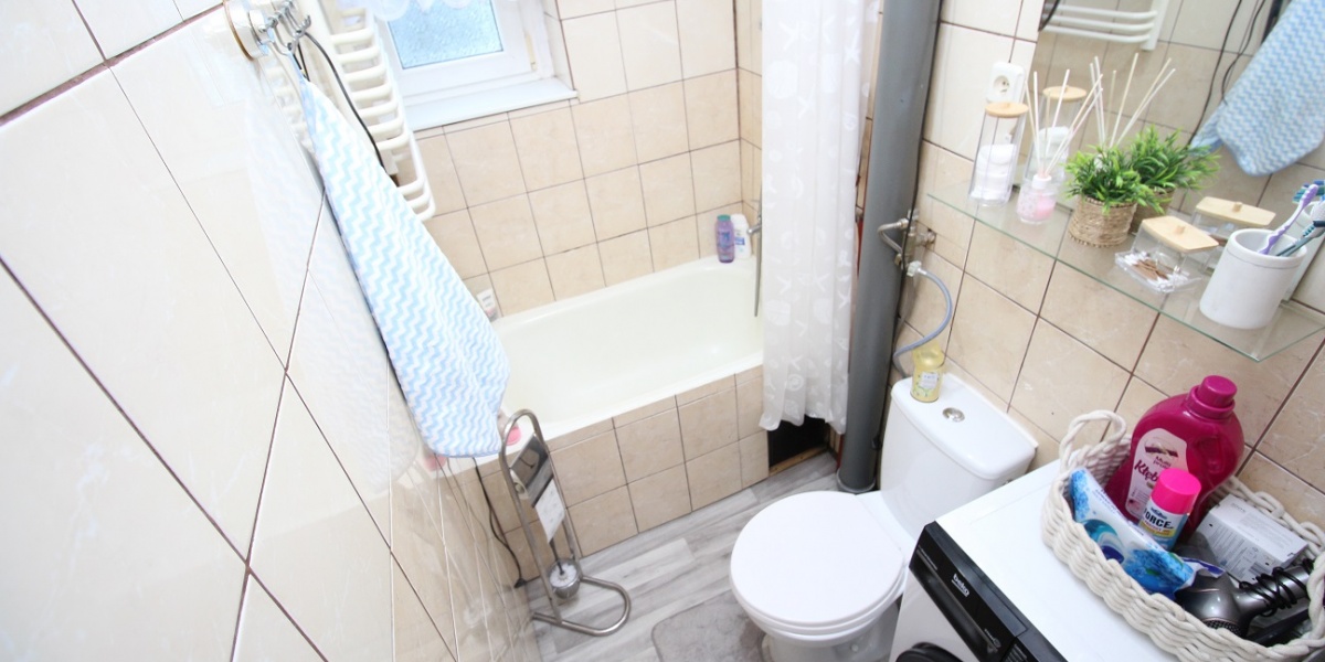 2 Rooms Rooms,1 BathroomBathrooms,Mieszkania,Sprzedaż,1890